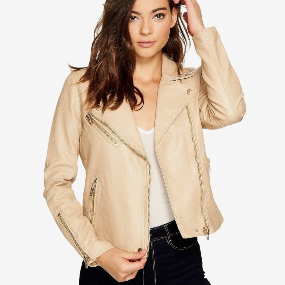 Blank NYC
Faux Leather Moto Jacket size Small lightly used